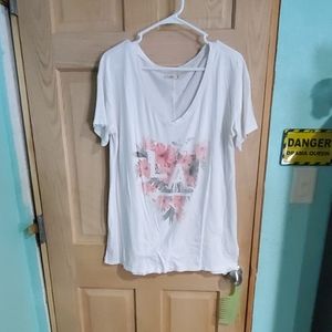 Graphic white tee